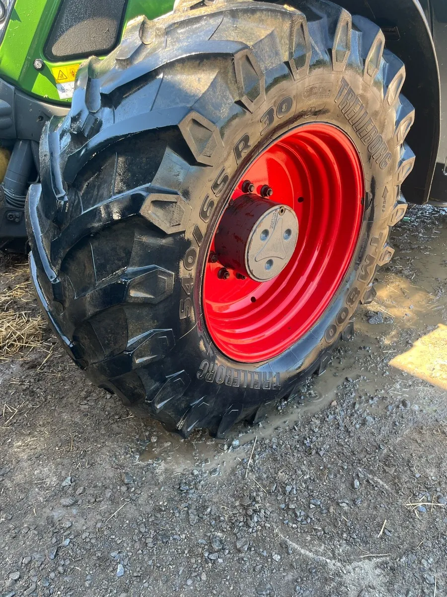 Fendt rims & tyres - Image 2