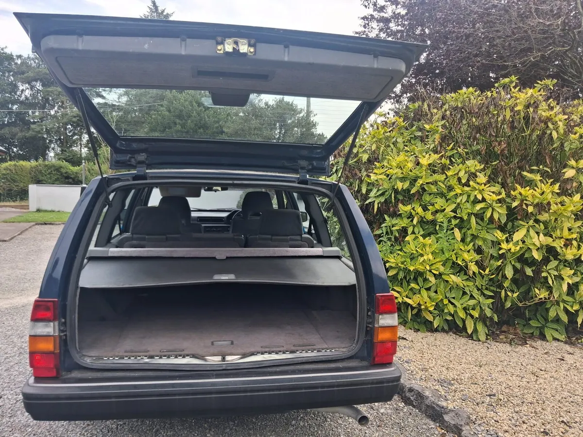 Volvo 940GL 2 litre - Image 4