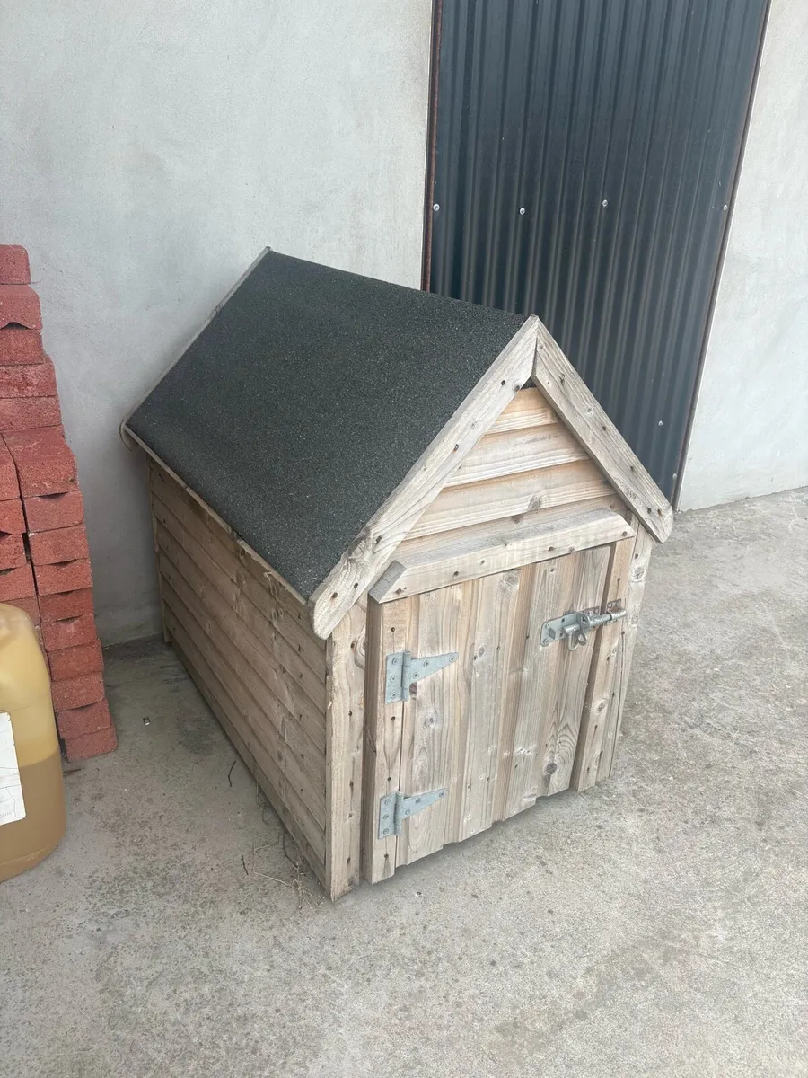 Dog house - Image 2