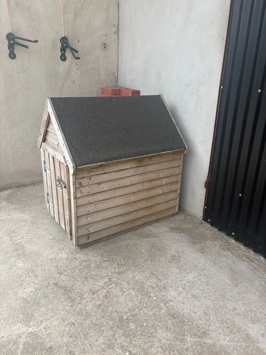Dog house - Image 3