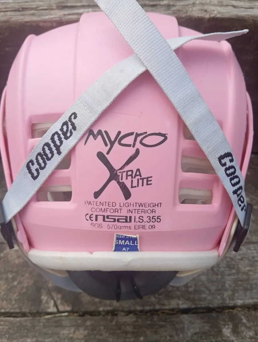 Pink Mycro hurling helmet - Image 2