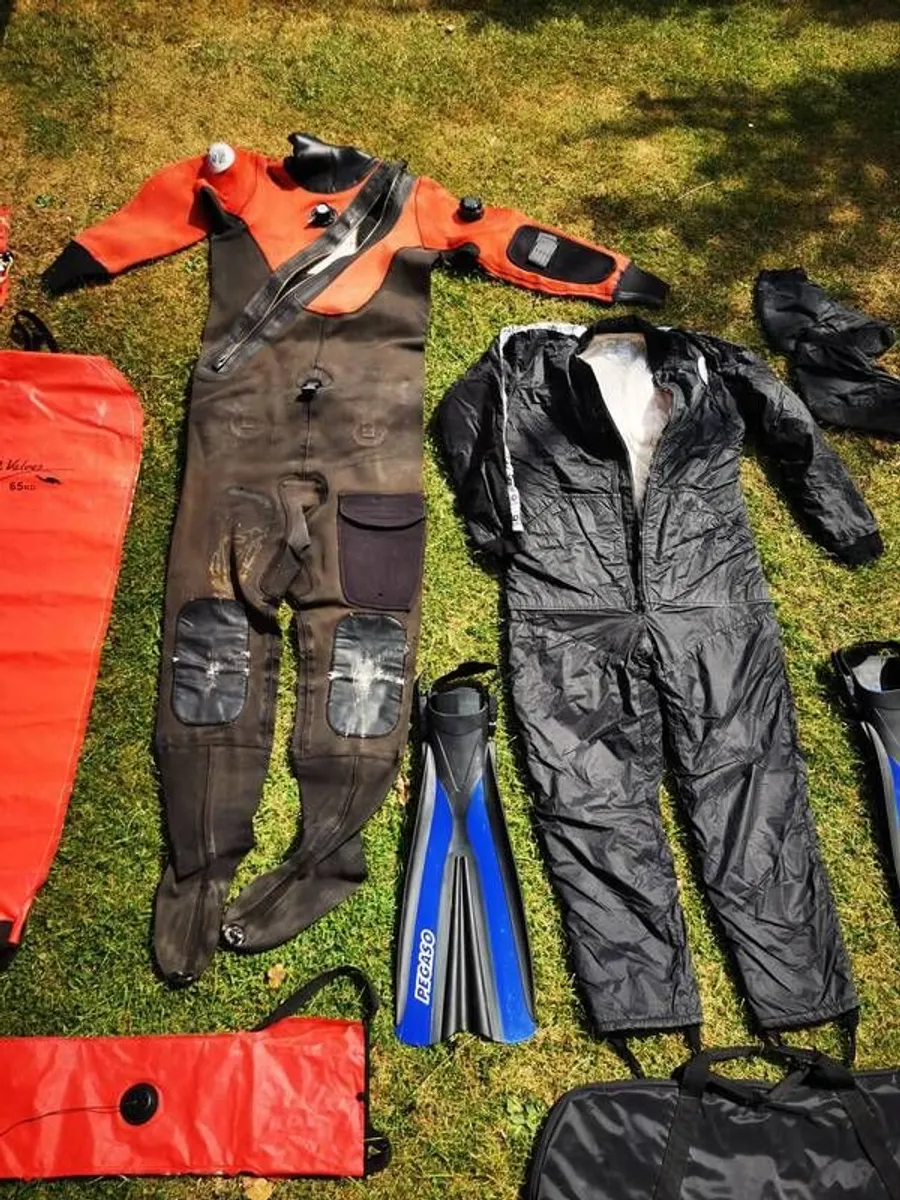 DUI drysuit for sale + Lifting bags - Image 2