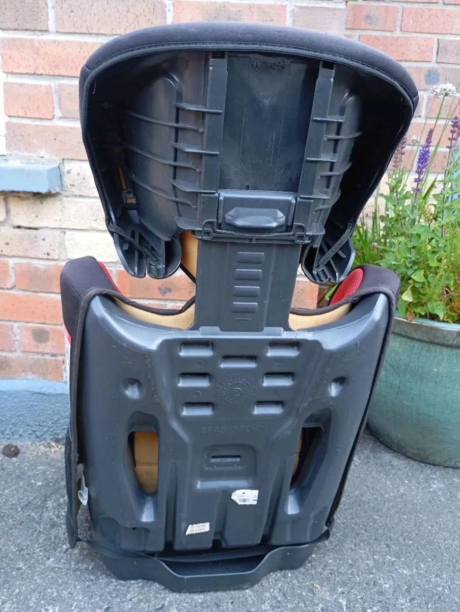 High back booster seat - Image 3