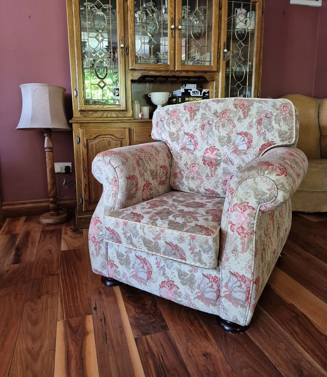 Finline, handcrafted livingroom suite - Image 3