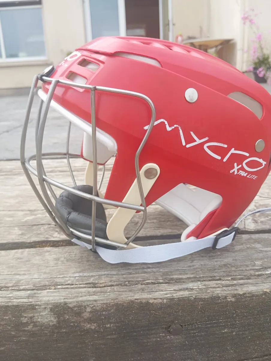 Red Mycro hurling helmet - Image 3