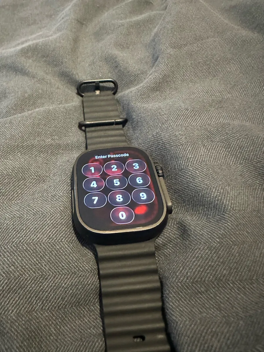 Apple Watch Ultra 2 Titanium LTE - Image 3