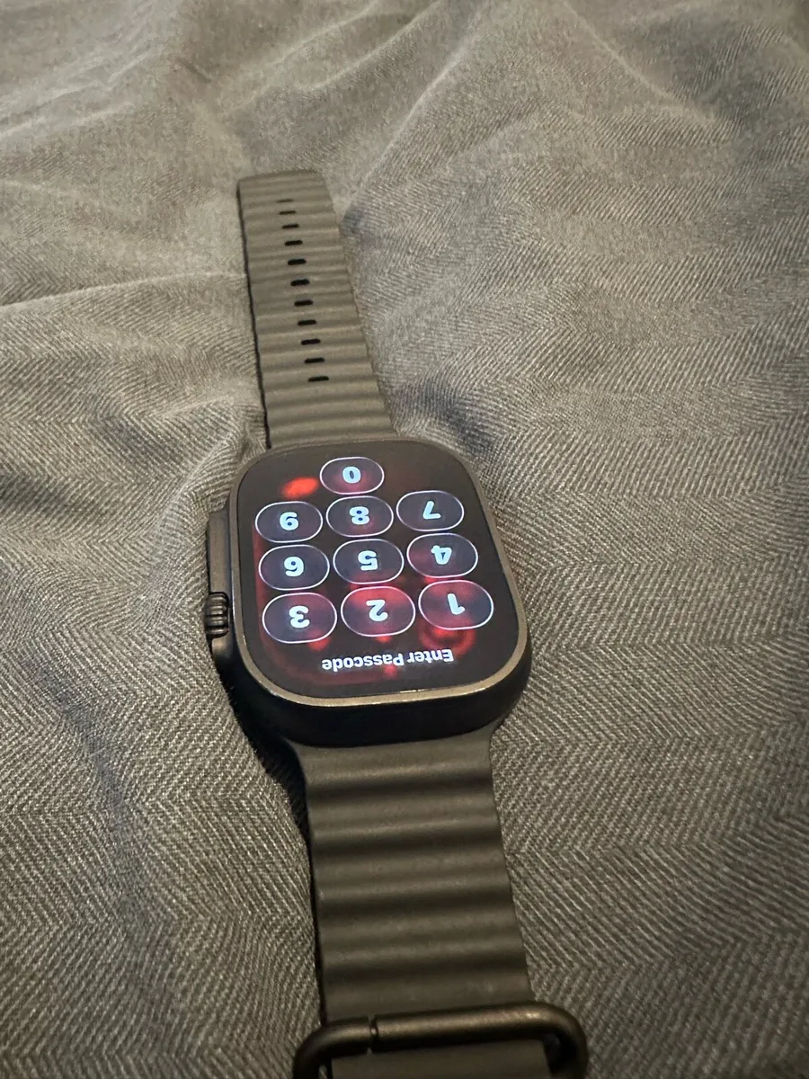 Apple Watch Ultra 2 Titanium LTE - Image 2