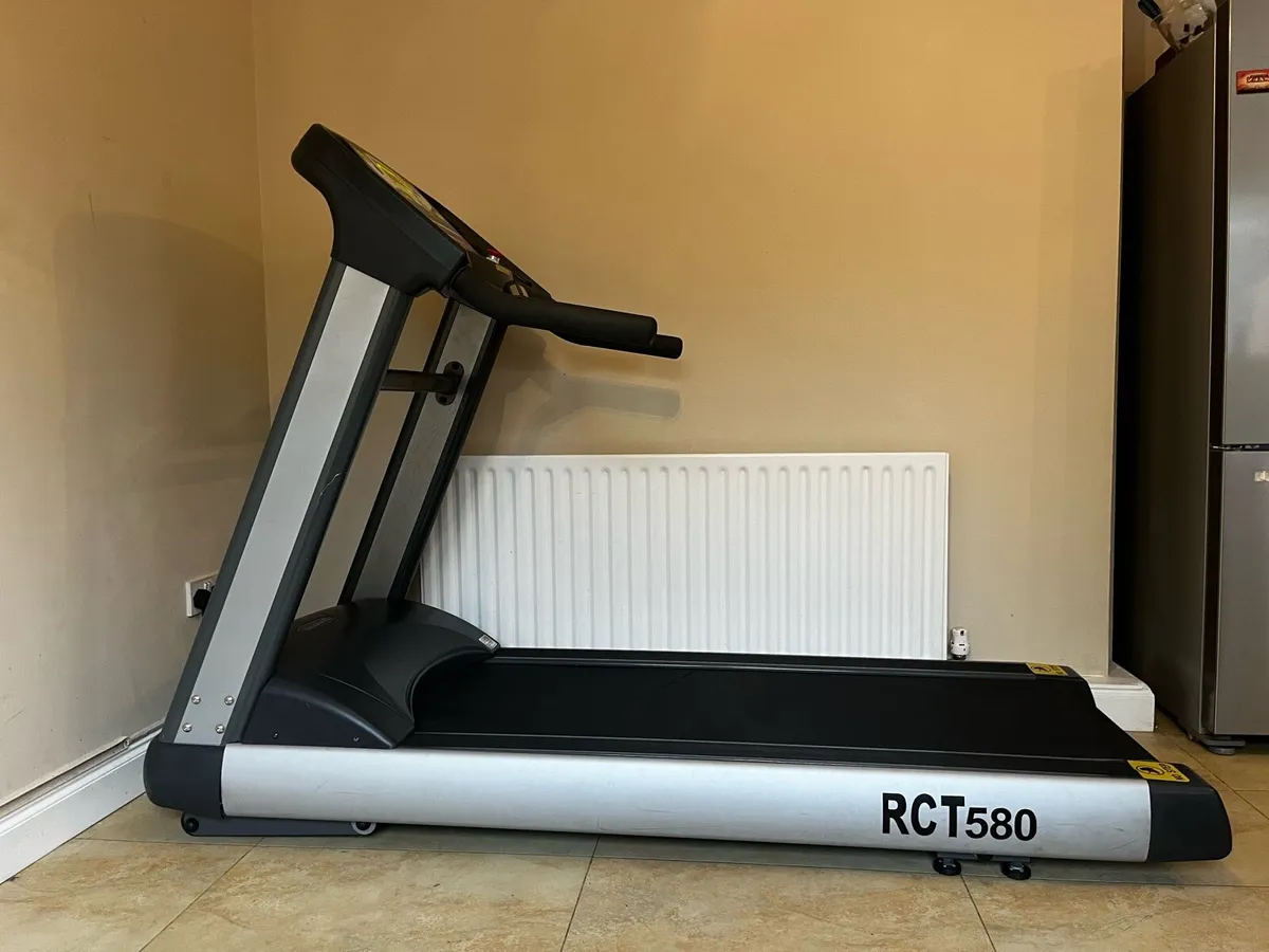 RealLeader RCT580 commercial treadmill - Image 3