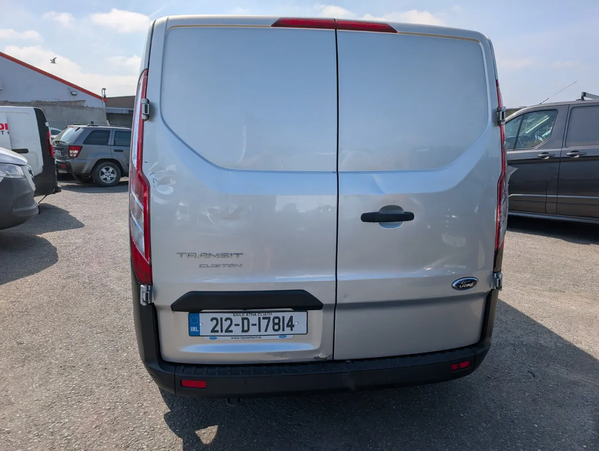 Ford Transit Custom LWB one owner - Image 3