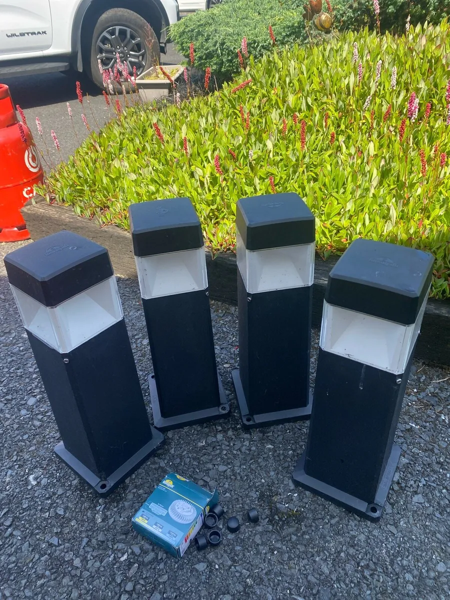 Driveway/Garden square bollard lights - Image 2
