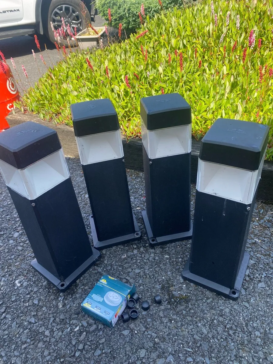 Driveway/Garden square bollard lights - Image 1