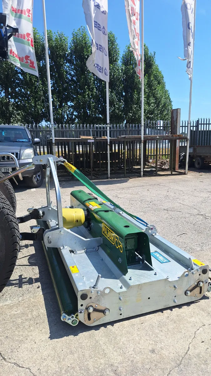 Major Swift 8ft roller finishing mower - Image 3
