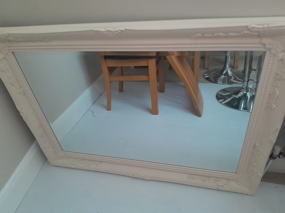 Mirror - Image 1