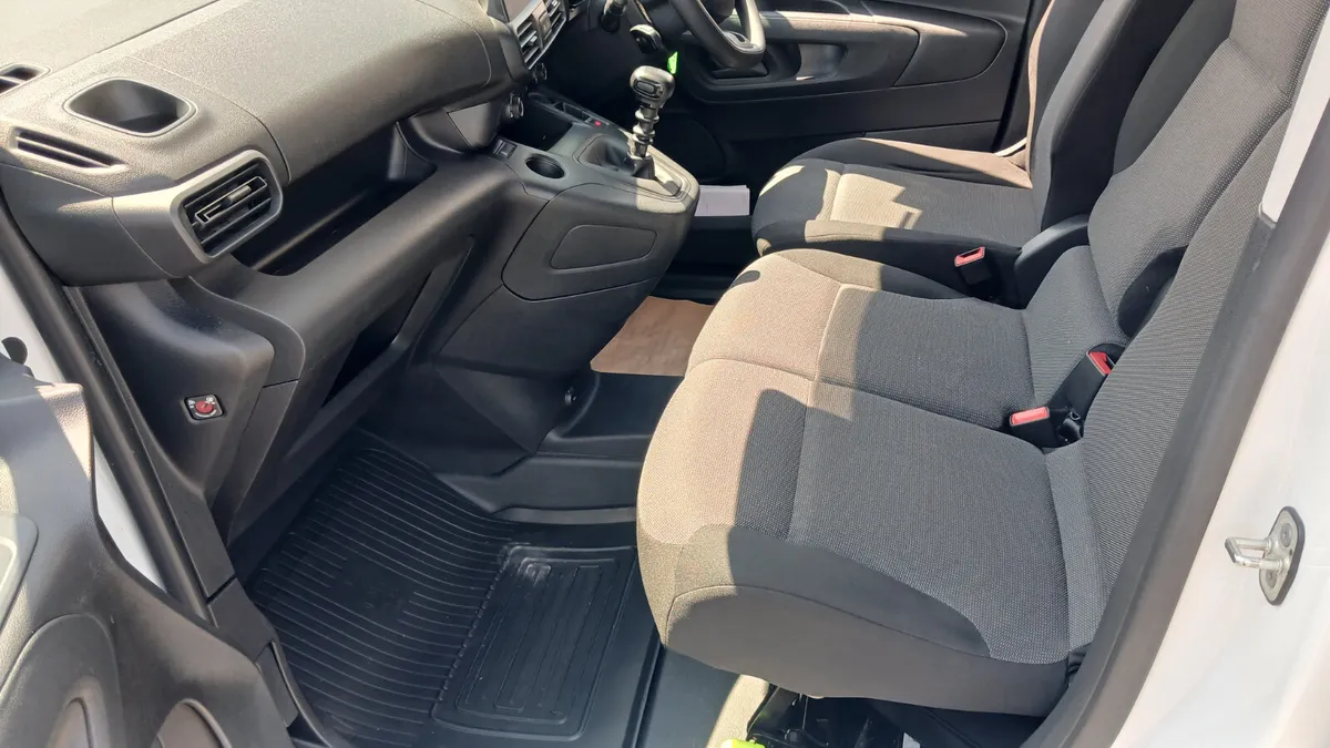 Toyota Proace City 2022,1 OWNER 106k KMS - Image 3