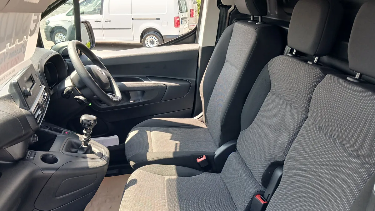 Toyota Proace City 2022,1 OWNER 106k KMS - Image 4