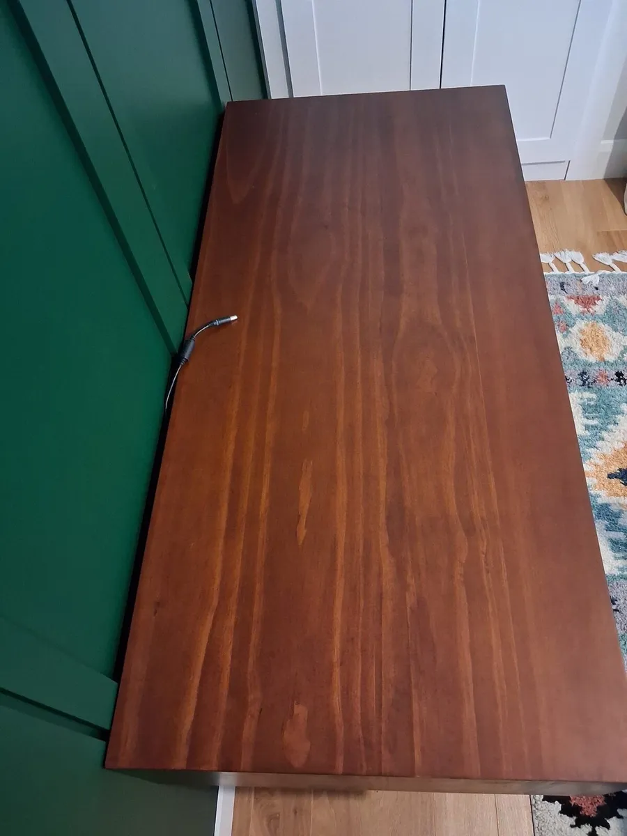 Desk - Image 4