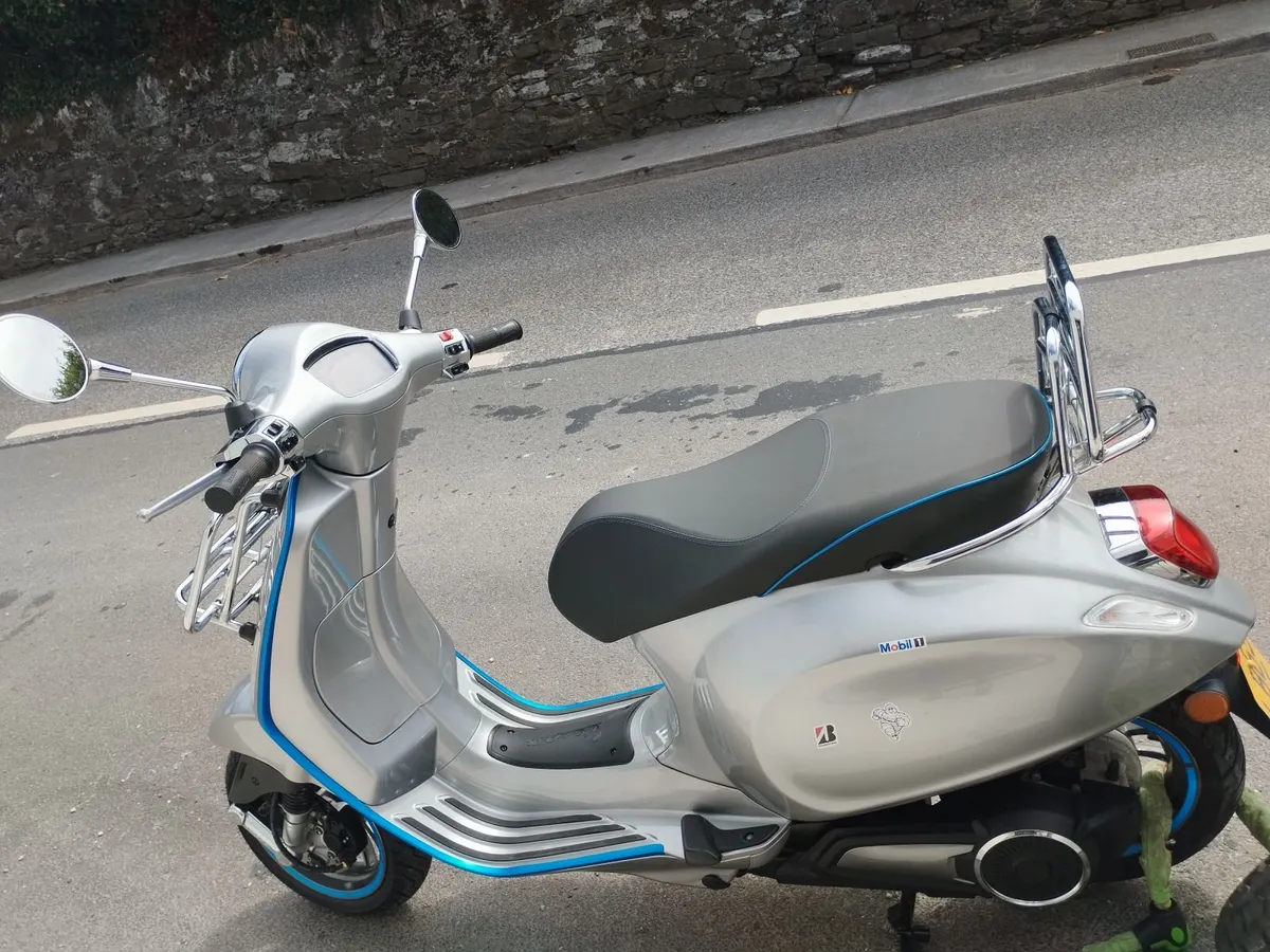 Vespa electric 50 cc - Image 1