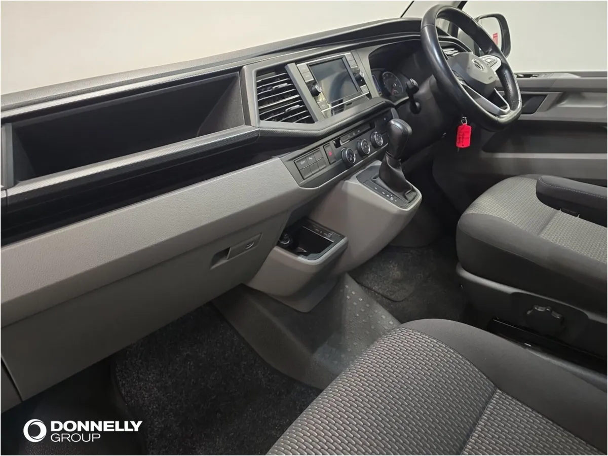 Volkswagen Transporter T28 TDI P/V HIGHLINE - Image 2