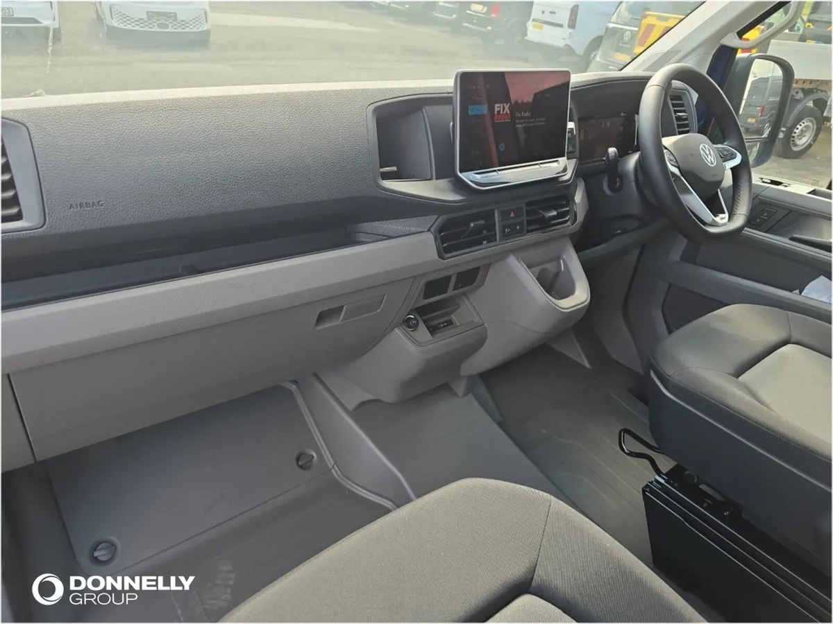Volkswagen Crafter CR35 TDI L H/R P/V COMMERCE PLU - Image 2