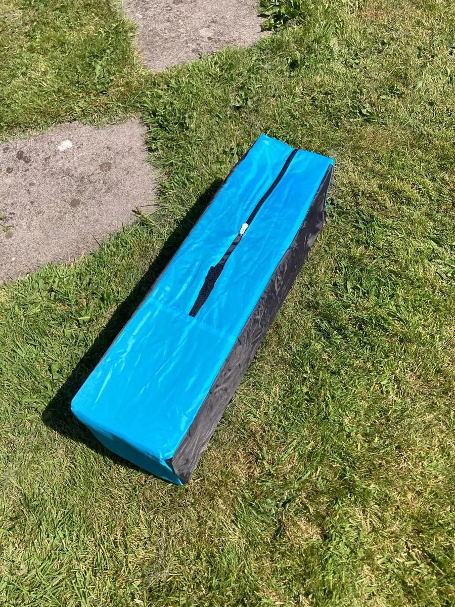 Hauk Travel Cot - Foldable - Image 4