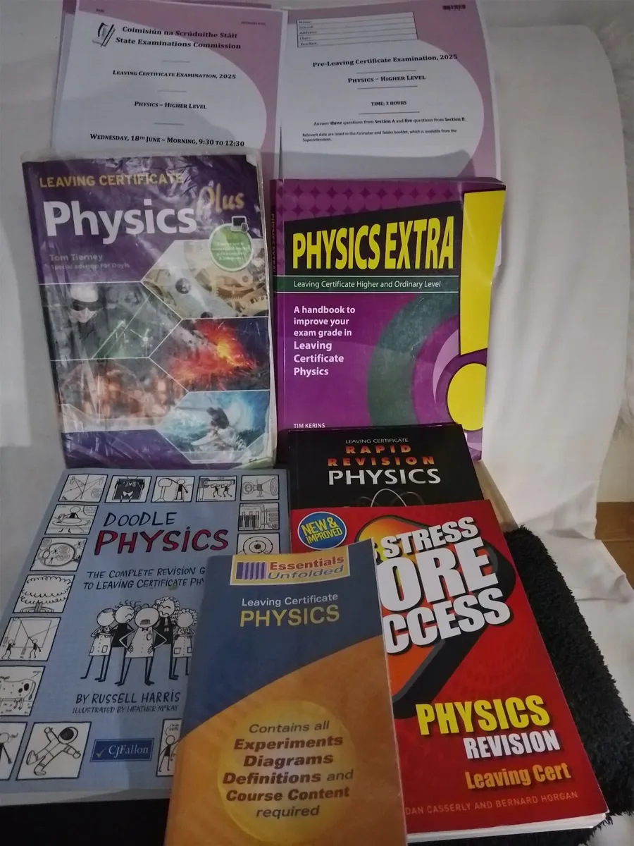 Physics leaving cert Books - Image 4