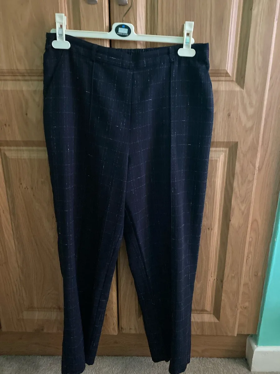 Ladies trousers