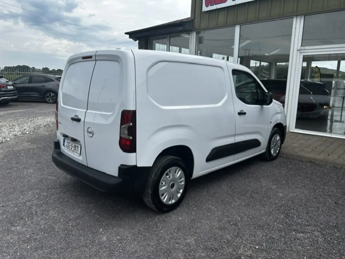 Opel Combo 2023 - Image 4