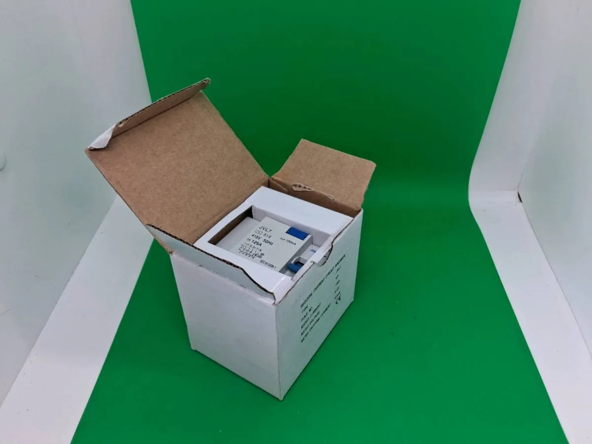 Postage - 3 x Circuit Breakers 125A 100mA 4P 230v - Image 2