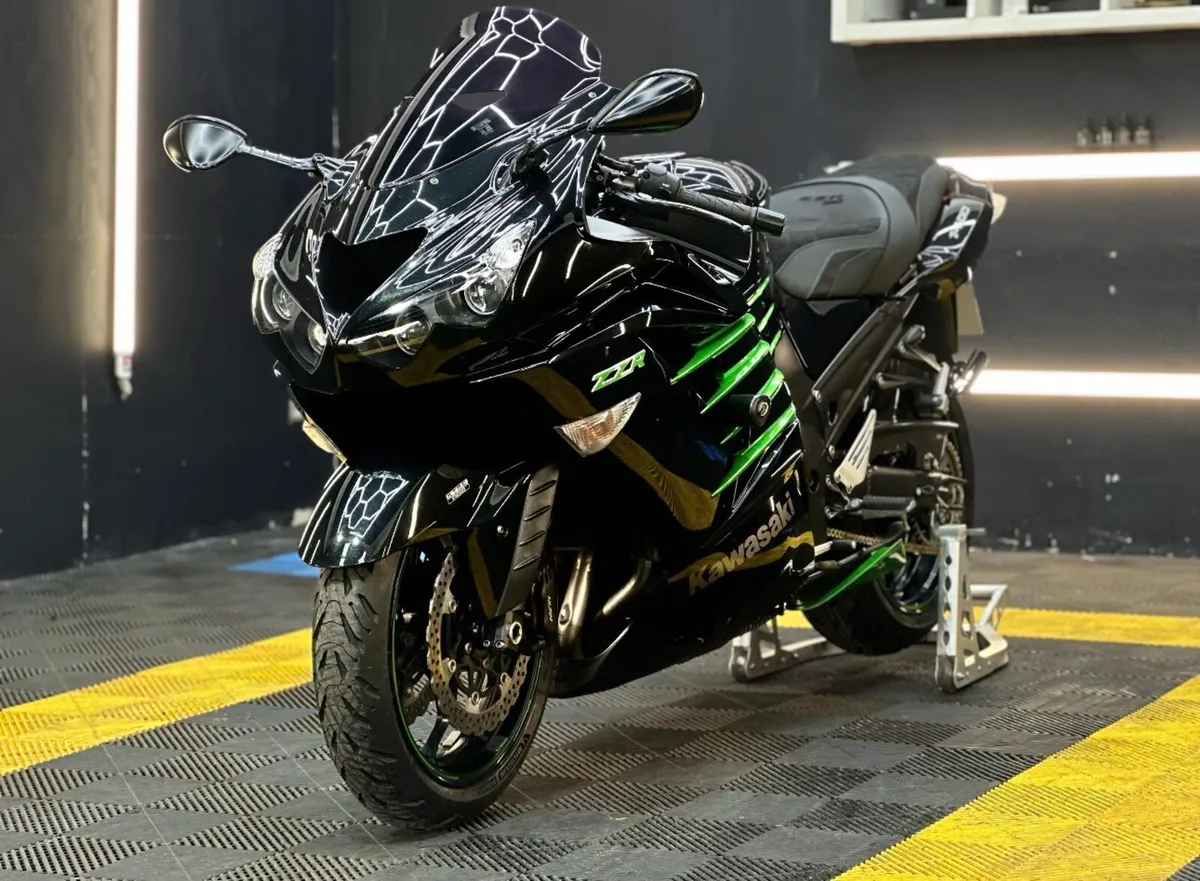 KAWASAKI ZX1400 SPECIAL EDITION - Image 3
