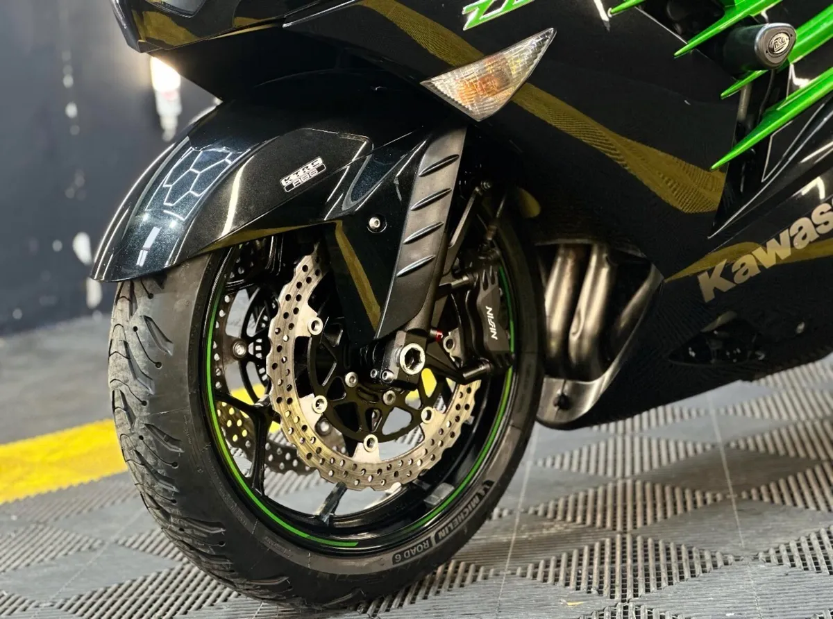 KAWASAKI ZX1400 SPECIAL EDITION - Image 4