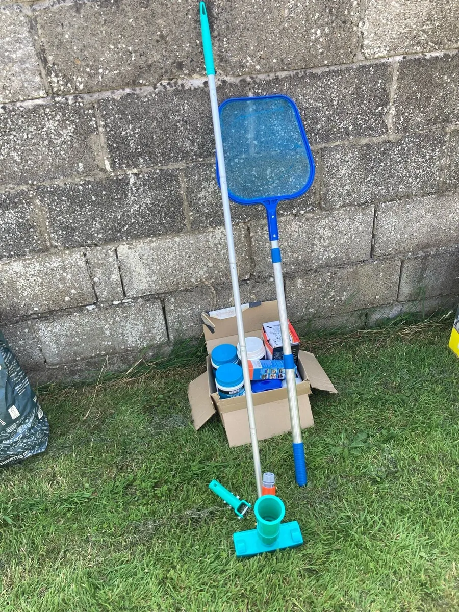 Pool Kit with everything you need - Image 1