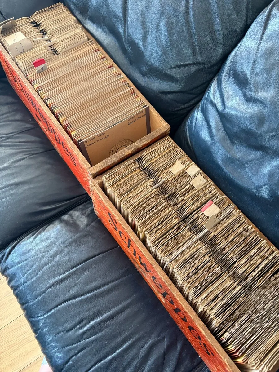 Vinyl singles from the 1980s - Image 3