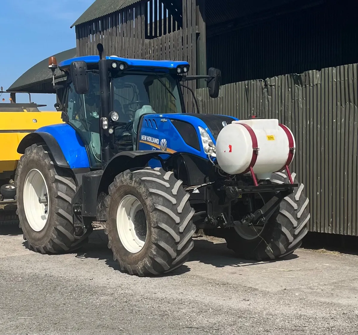 New Holland T7.260 - Image 2