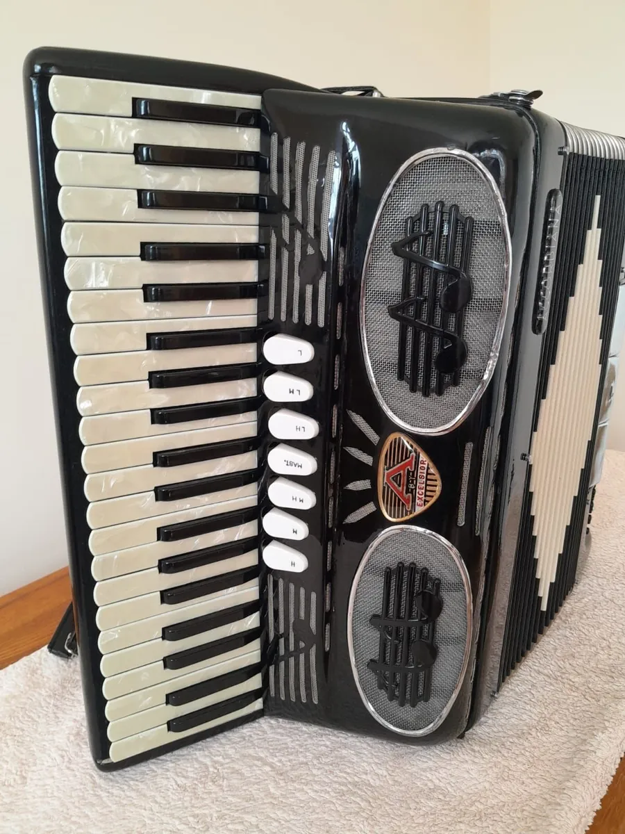 EXCELSIOR Piano Accordion - Image 1