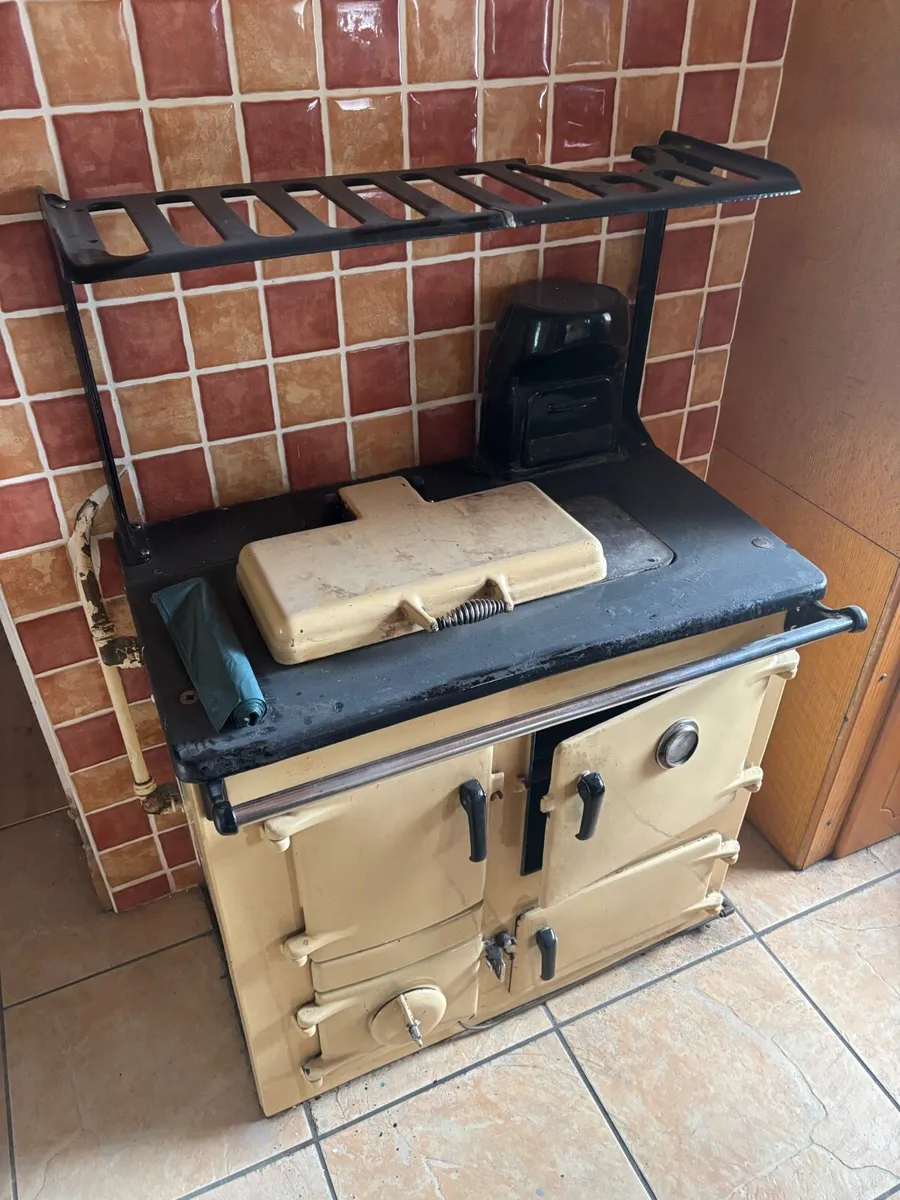 Rayburn oil cooker - Image 2