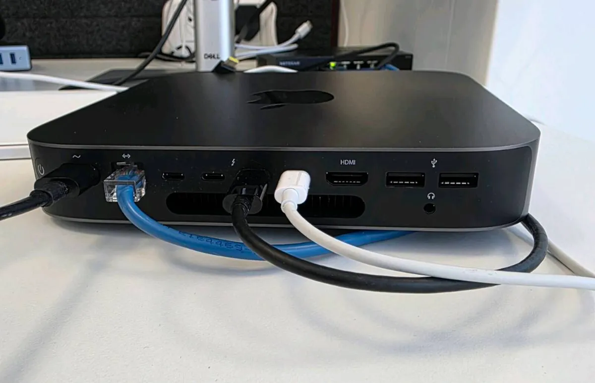 Mac Mini 2018 - Image 4