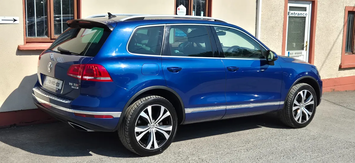 Vw Touareg 5 seater Crew Cab 262bhp - Image 4
