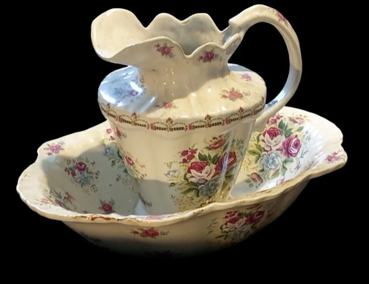 Antique Victorian Ceramic Wash Jug & Basin Set - Image 1