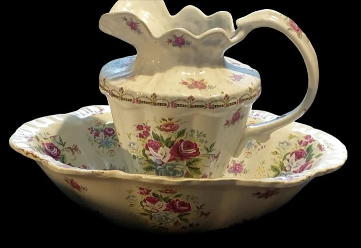 Antique Victorian Ceramic Wash Jug & Basin Set - Image 2