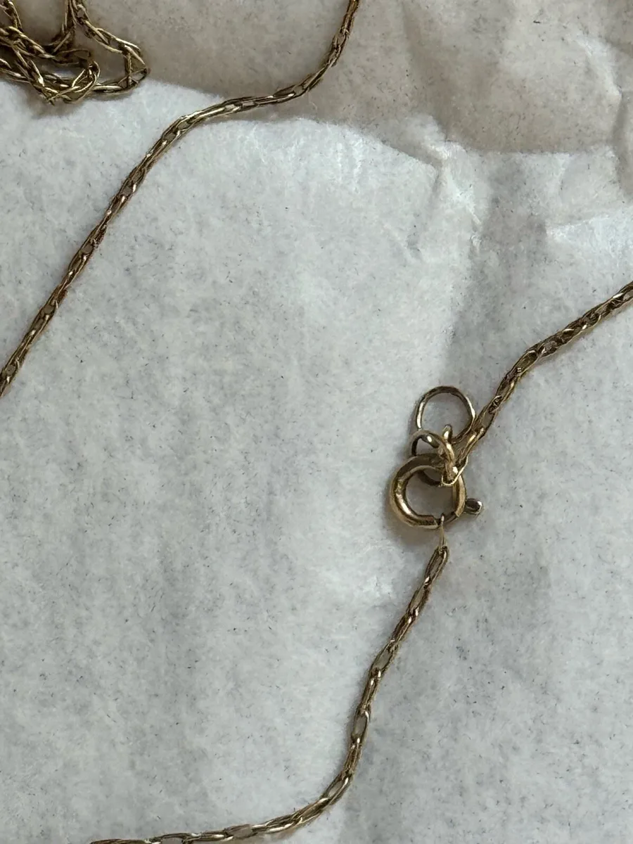 9ct Solid Gold necklace - Image 3