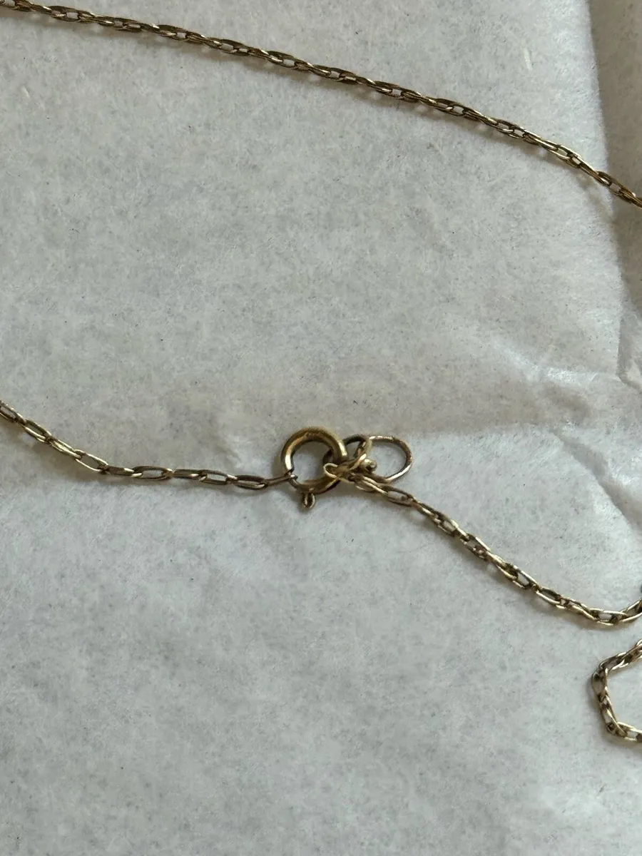 9ct Solid Gold necklace - Image 2
