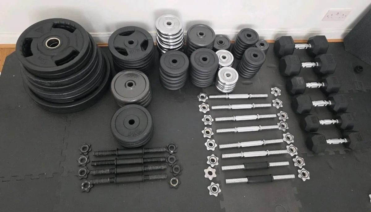 Heavy rack, Olympic bar, adjustable dumbells