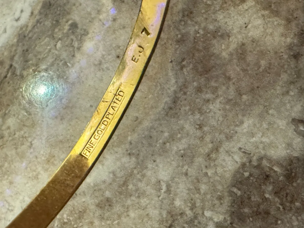 24k Vintage (Fine Gold Plated ) 1970 bangle - Image 2