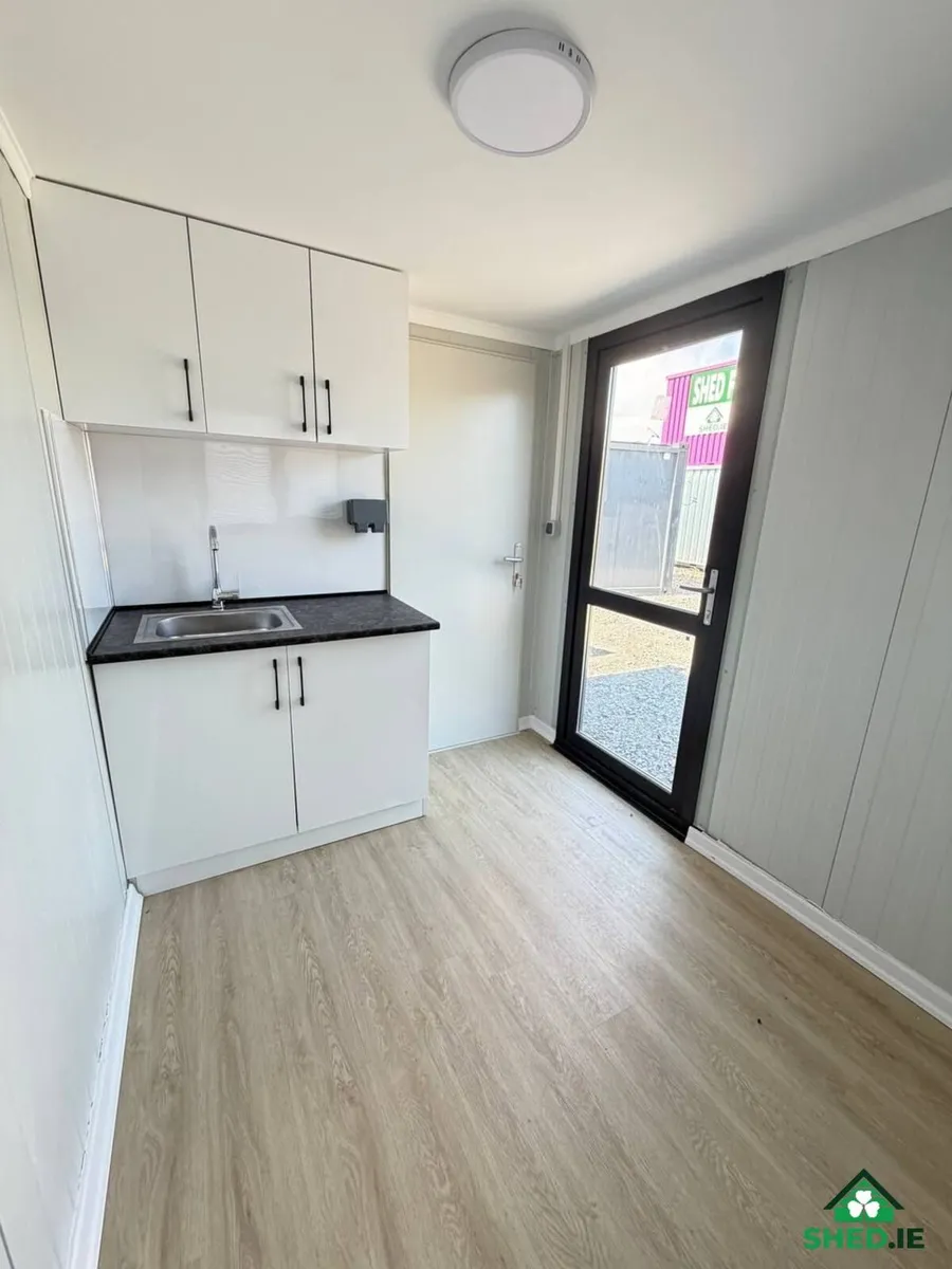 Garden room, guest house, Airbnb units - Image 3