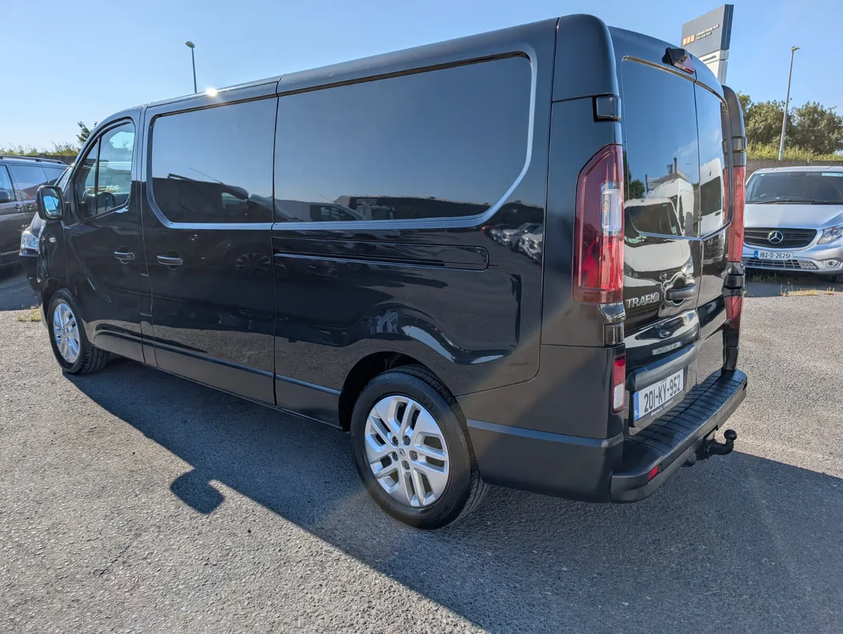Renault Trafic Sport LWB - Image 3