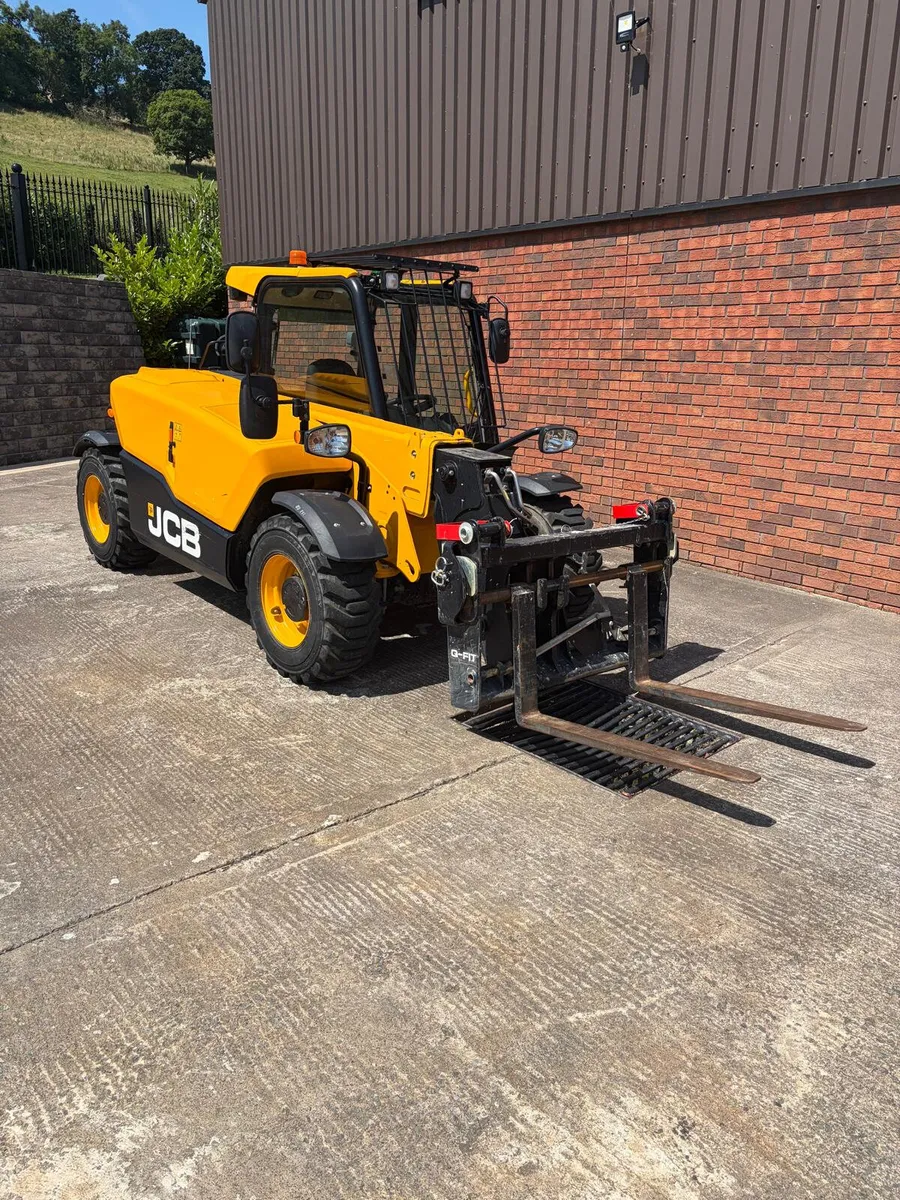 JCB 525V60 CW QFIT HEADSTOCK - Image 4