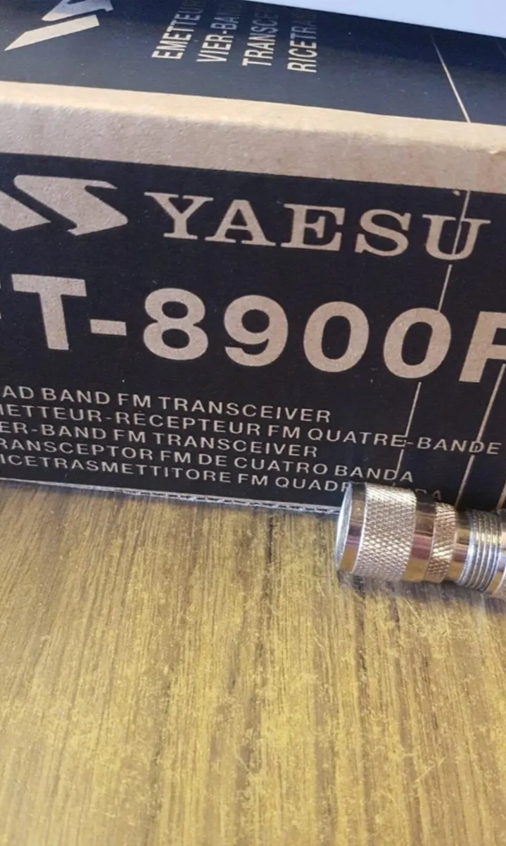 Yaesu Ft-8900r Quadband boxed like new - Image 2