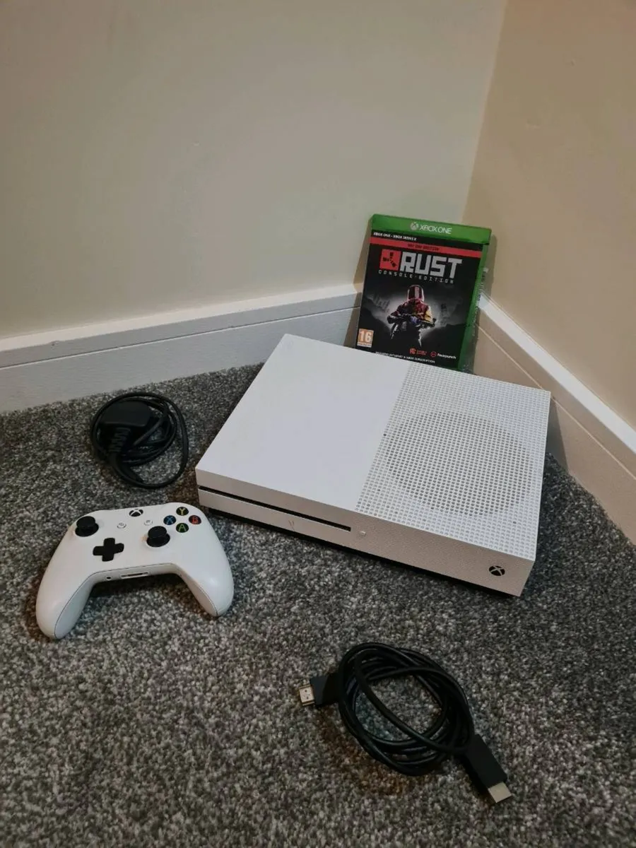 Xbox One S 500GB - Image 1