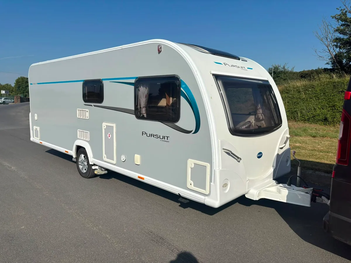 Stunning bailey pursuit 530/4 fixed bed - Image 1
