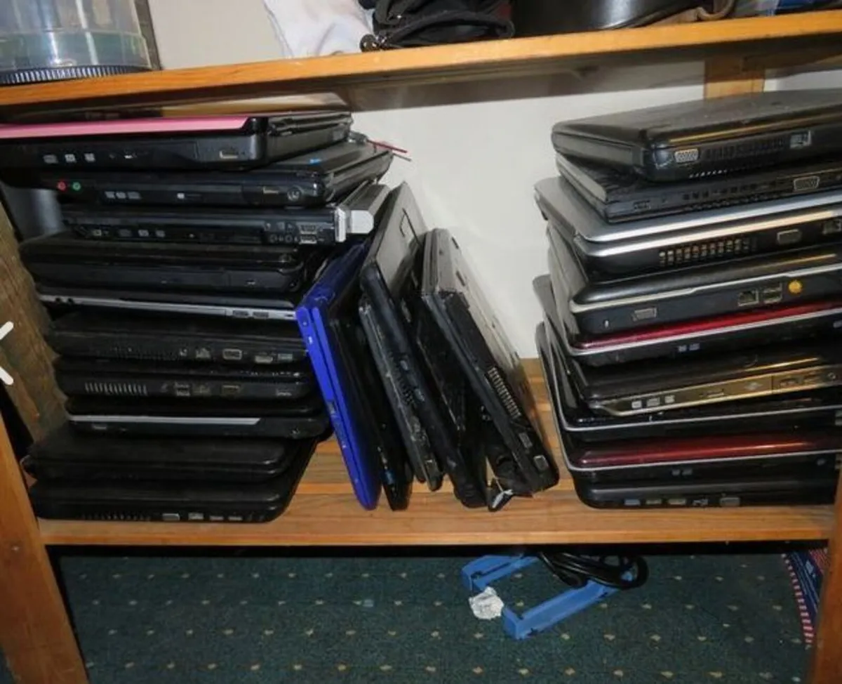 Laptops, for parts or repair (ONLY) 48 units - Image 3